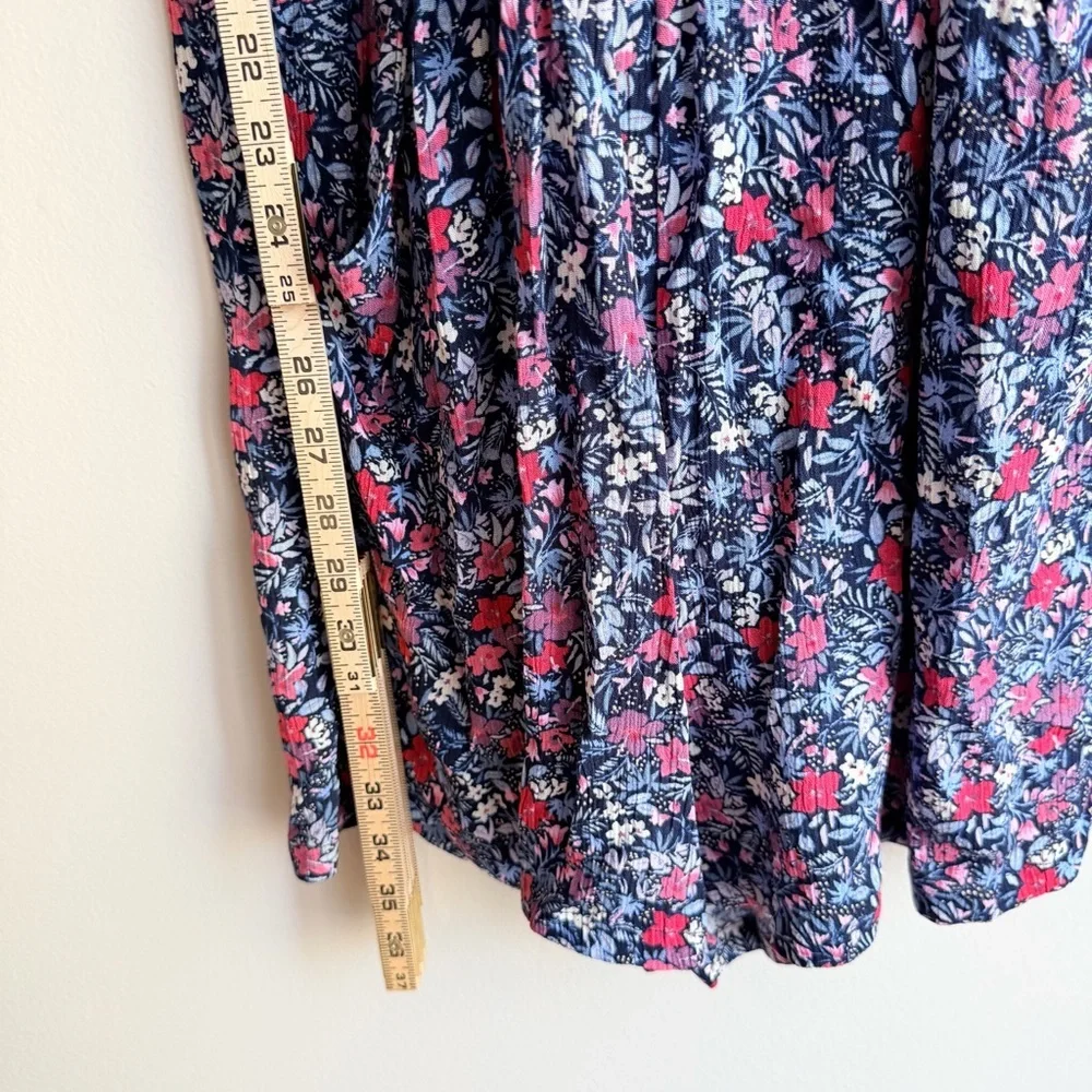 Market & Spruce Navy Floral Liliana Surplice Knit Romper - Picture 5 of 9